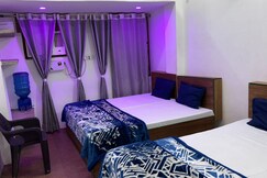 Shiv Shakti Home Stay - Sri Kashi Vishwanath Temple And Ghat Only 500m Spacious-Room with-wi-fi