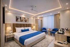 Hotel Luxe Stay - Delhi Airport