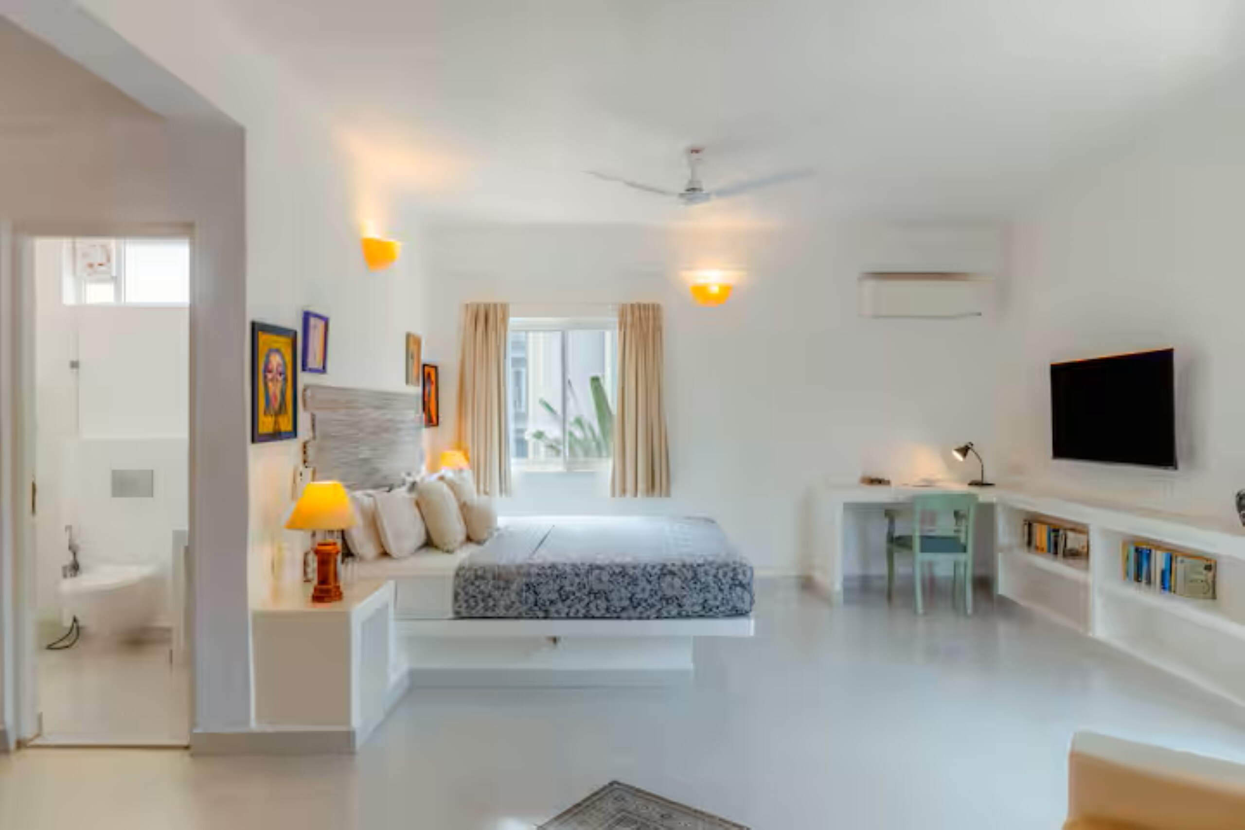 Regal 2BHK Cozy Home - Tap to explore photos