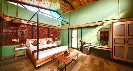 Rivercrest Stays Room Type - Stone Cottage