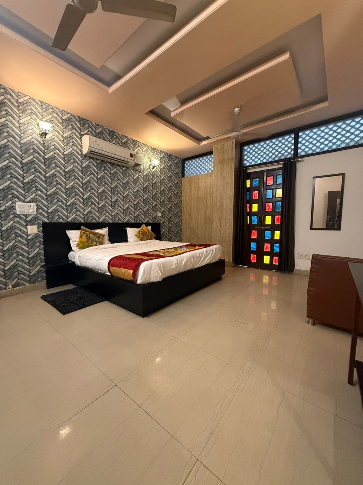 Hotel Amer Fort - Tap to explore photos