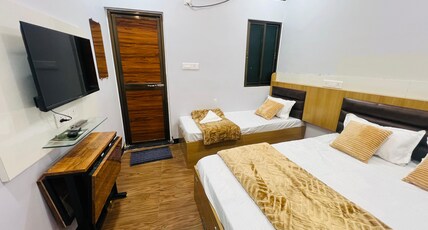 Hotel Advika Room Type - Triple Room