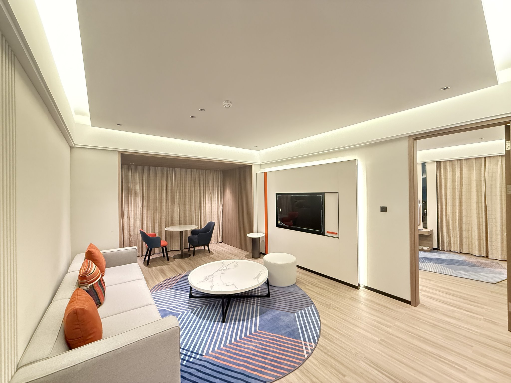 Holiday Inn Express LITANG - Tap to explore photos