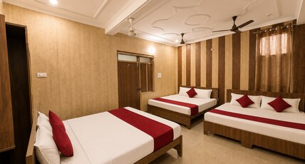 Raghuraaj Palace Room Type - Deluxe Family Suite 