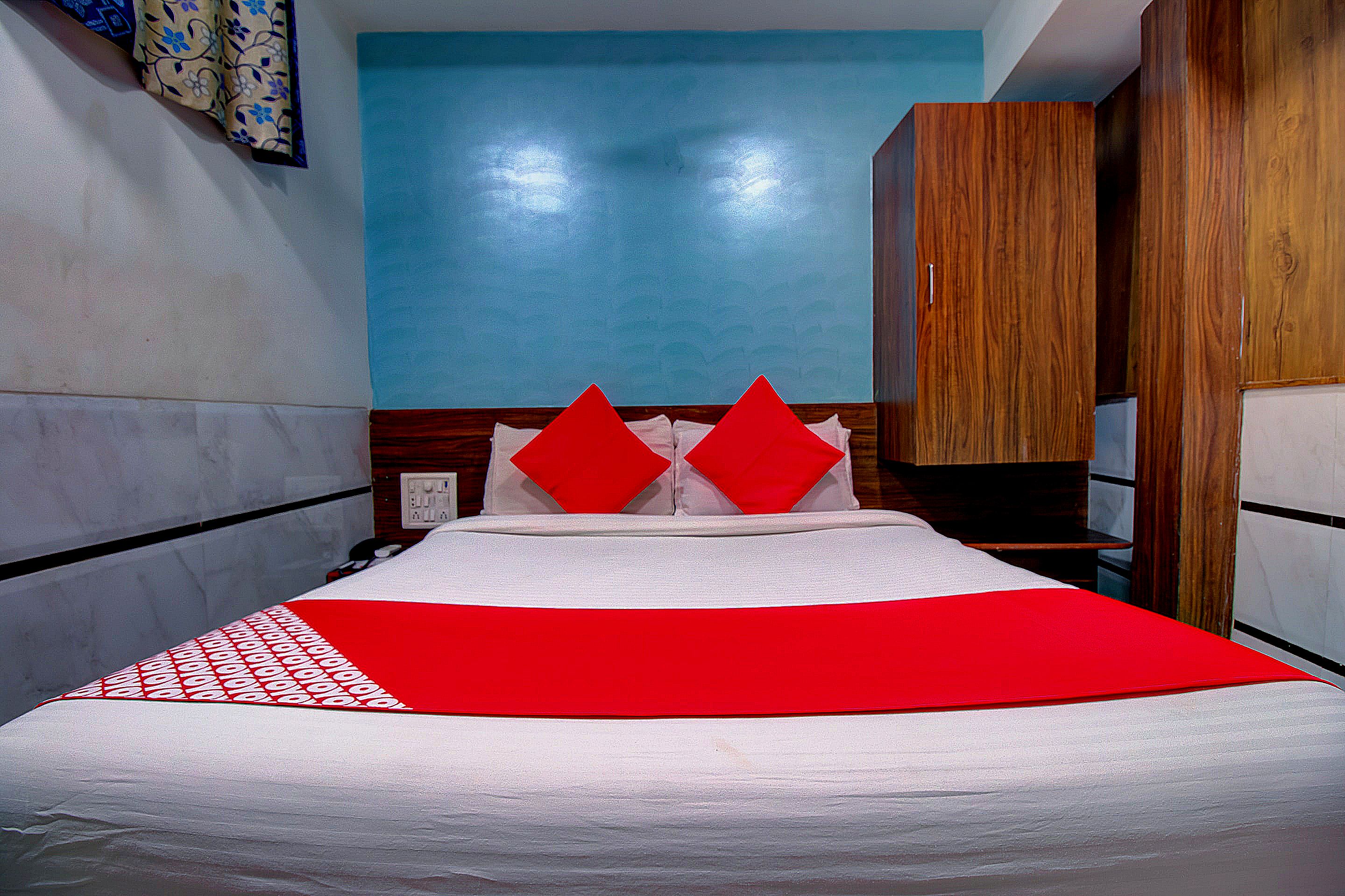 Hotel O Sion Residency - Tap to explore photos
