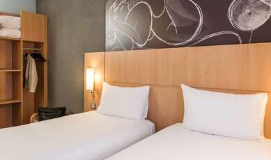 ibis Paris Vaugirard Porte de Versailles Room Type - Standard Room with two single beds