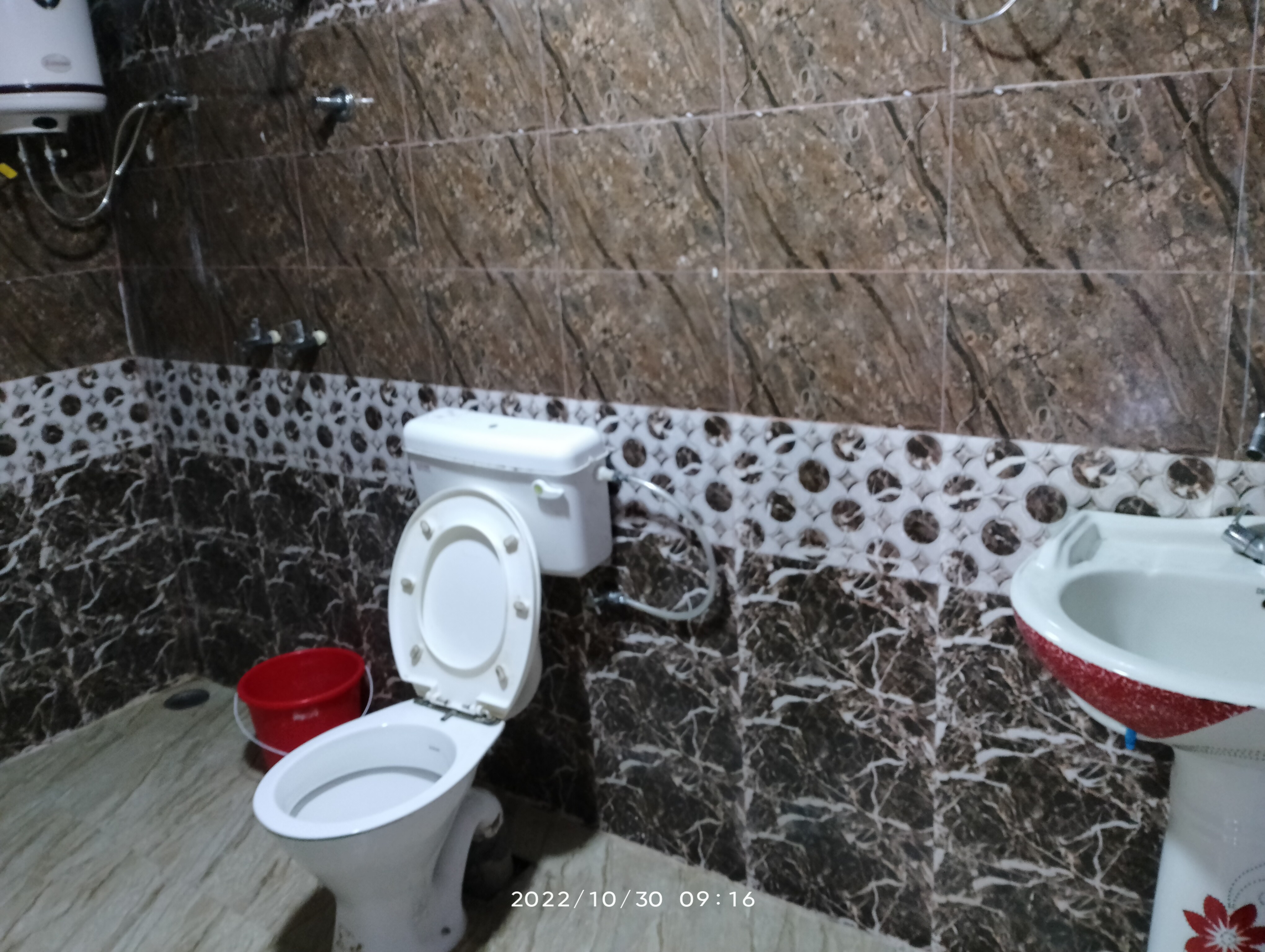 K.Dani Home Stay - Tap to explore photos