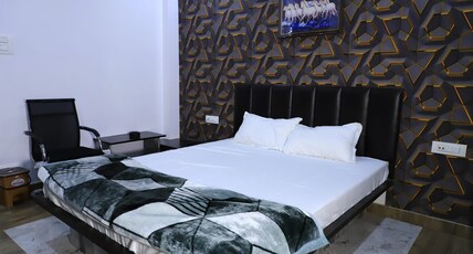 MAMTA HOTEL Room Type - Deluxe Room