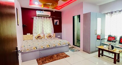 Hotel Dwarkesh Room Type - Suite Room