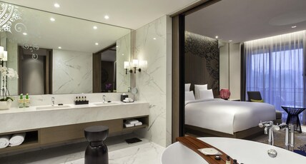 Pullman Ciawi Vimala Hills Resort Spa & Convention Room Type - EXECUTIVE SUITE, 1 King Size Bed