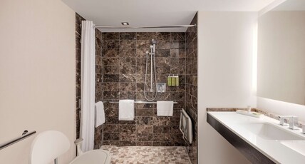 HILTON MCLEAN TYSONS CORNER Room Type - 2 DOUBLE HEARING ACC