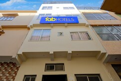 FabHotel Shivangan - 200M From Banke Bihari Temple, Vrindavan