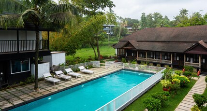 Palm Tree Heritage Room Type - Deluxe Pool View AC