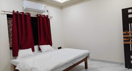Evergreen Home Stay Room Type - Bedroom 3