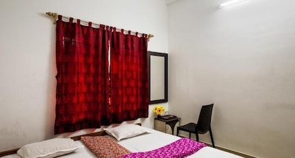 LODGE LIPIKA Room Type - Standard Double Bed Room LODGE LIPIKA Room Type - Standard Double Bed Room