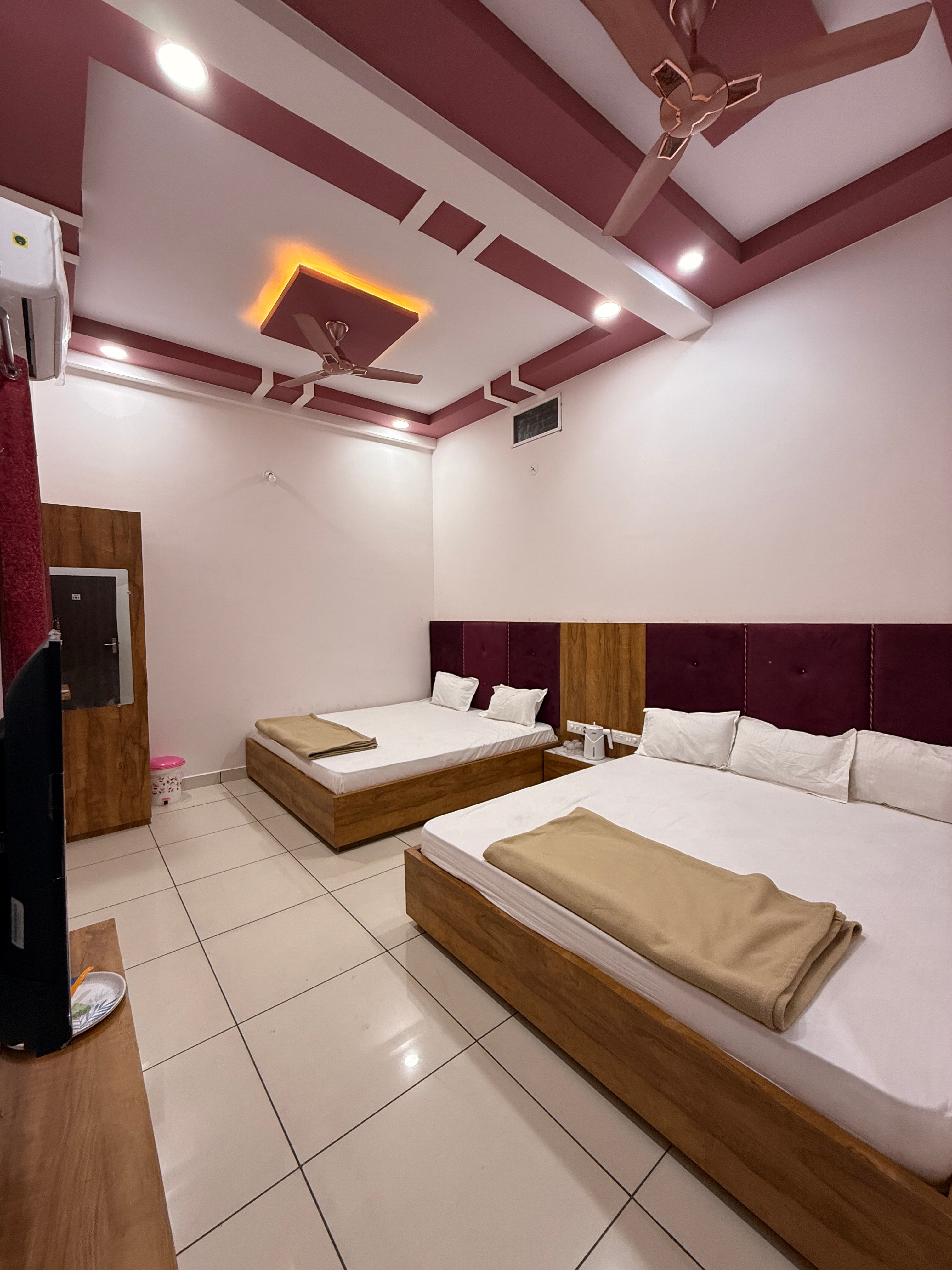 Hotel Koti Tirth - Tap to explore photos