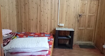 EHI Homestay Rishop Room Type - Double Bed Room