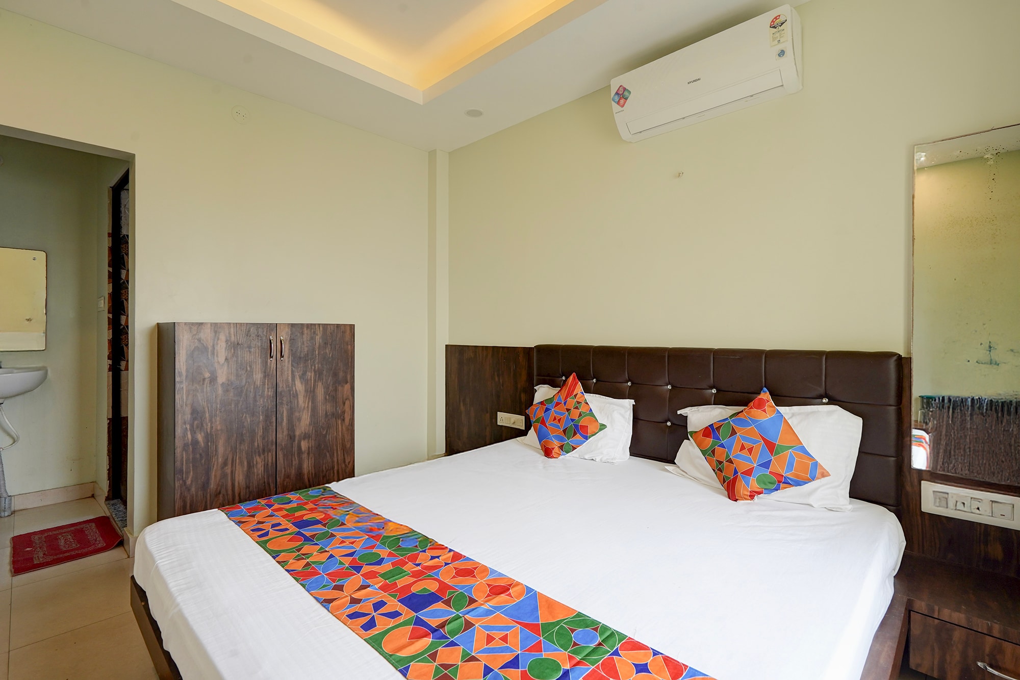 FabHotel Jagadish Palace - Tap to explore photos