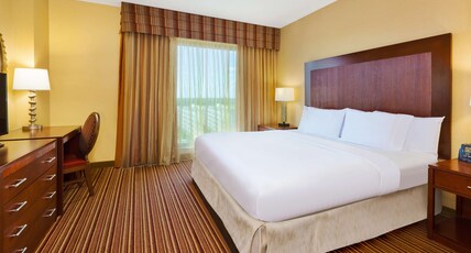 Embassy Suites by Hilton Nashville SE Murfreesboro Room Type - 1 KG STE HEAR ACC NO SMOK