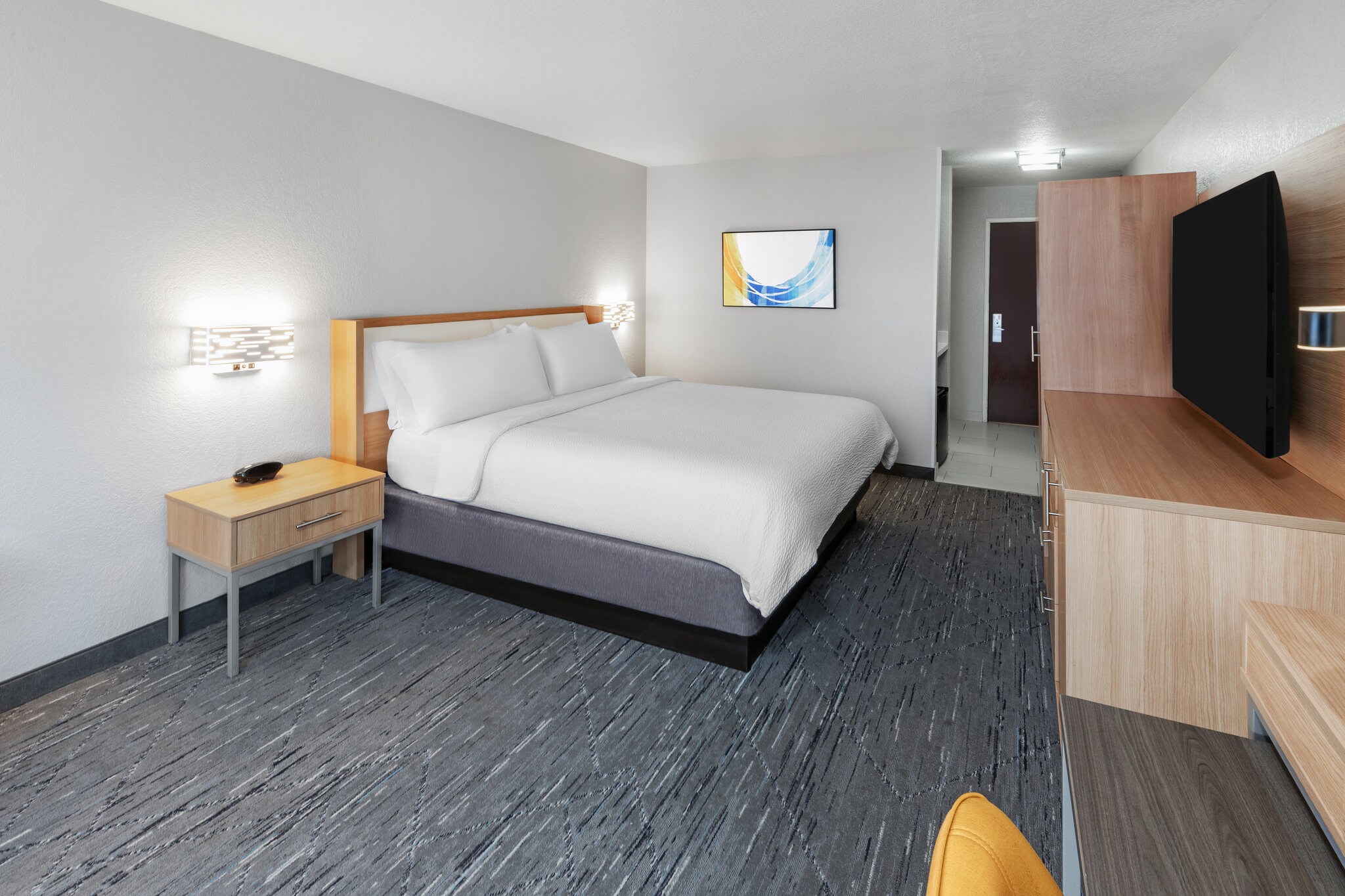 Holiday Inn Express & Suites LONOKE I-40 (EXIT 175) - Tap to explore photos