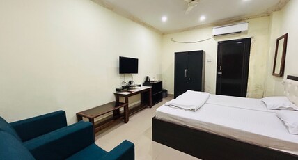 CASA Residency Room Type - Deluxe room AC