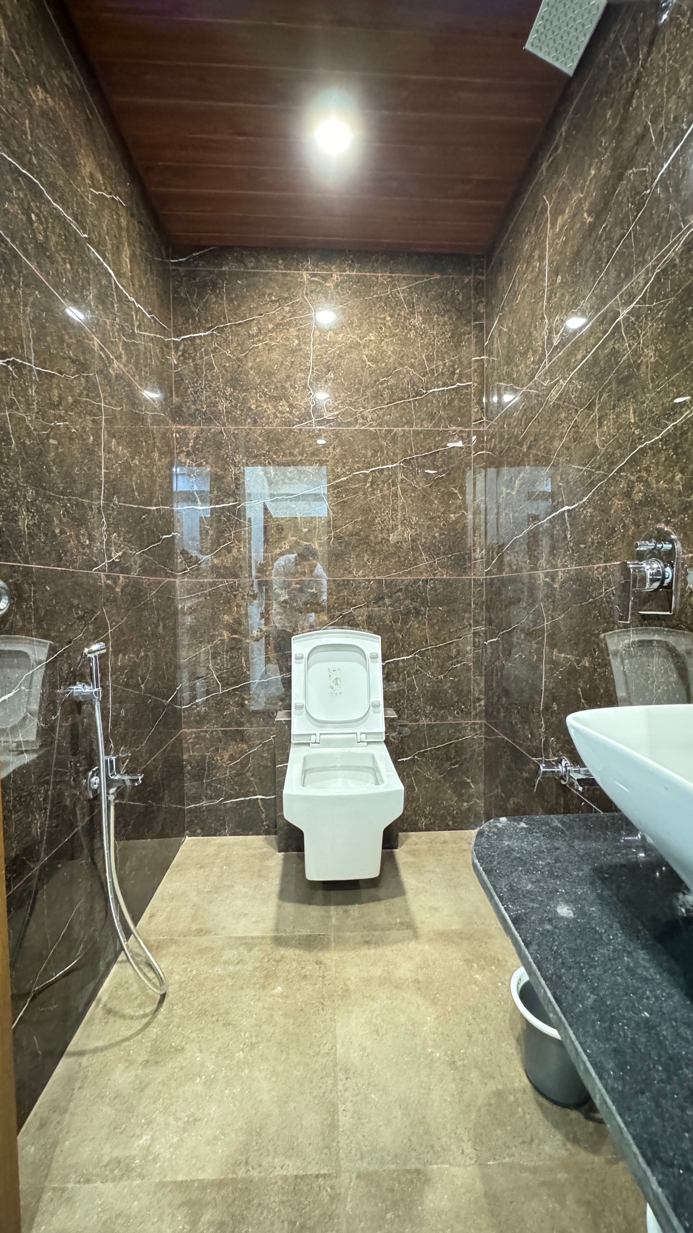MANAS BOUTIQUE HOTEL & SPA - Tap to explore photos