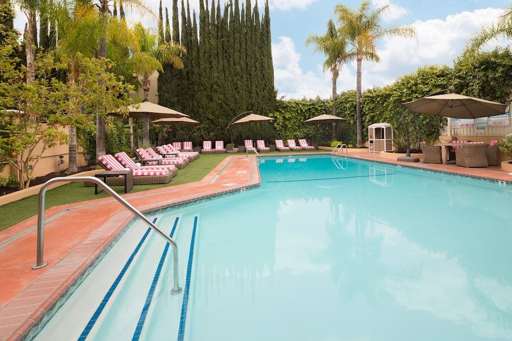 Hollywood Hotel Los Angeles - Tap to explore photos