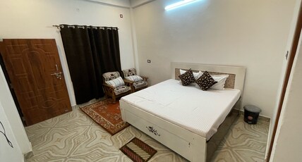 Govind Atithi Grah Room Type - Deluxe room AC