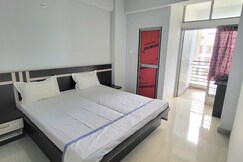 Skyview Studio Apartment 2km from Airport