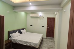Shritik hotel