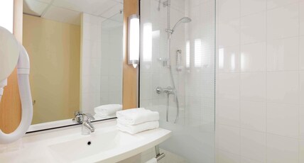 ibis Guingamp - Coeur de Bretagne Room Type - Standard Room with 2 Single beds