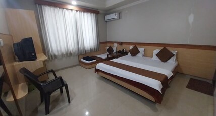 Hotel Om Park Room Type - Standard Triple Bed Non AC