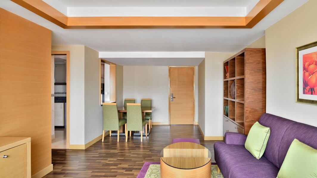 Courtyard by Marriott Chennai - Tap to explore photos