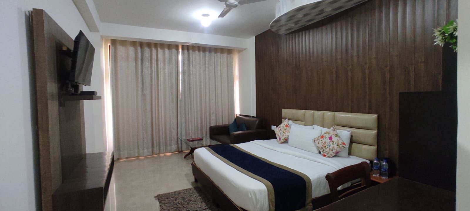 Hotel Bobs N Barley, Mcleodganj Dharamshala - Tap to explore photos