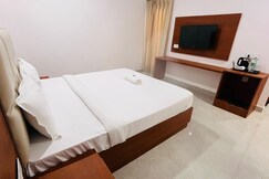 Hotel RR Near Punjab Palace