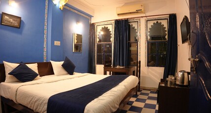 Venice View Room Type - Lake View Two Bed AC Deluxe Room