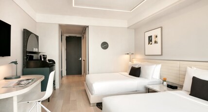 Hotel Indigo Williamsburg - Brooklyn, an IHG hotel Room Type - 2 Double Standard Communications Accessible