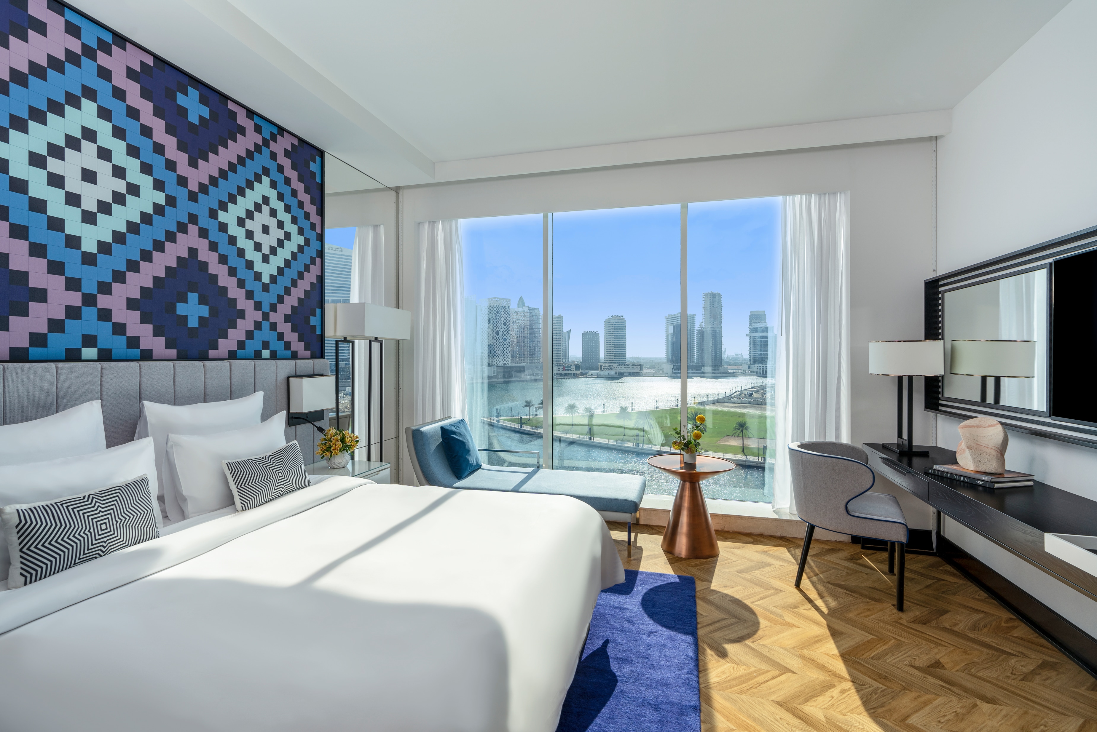 Pullman Dubai Downtown - Tap to explore photos