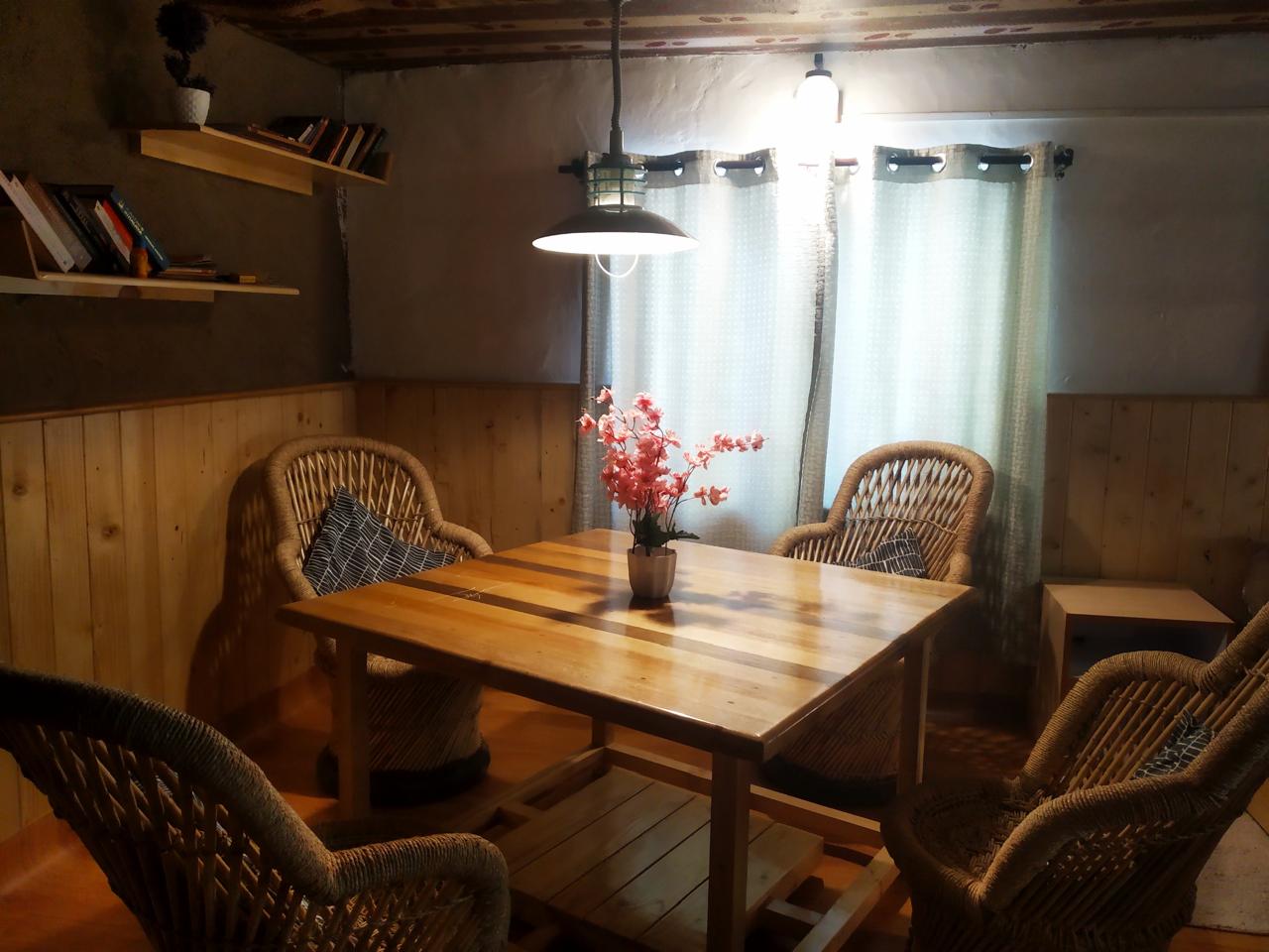 Karze : Heritage Mud House Homestay - Tap to explore photos