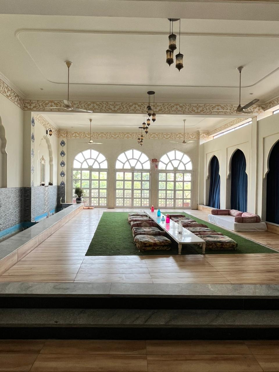 Royal Heritage Loft | Near Jal Mahal - Tap to explore photos