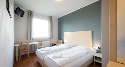 a&o Berlin Hauptbahnhof Room Type - Twin Room for Single Use
