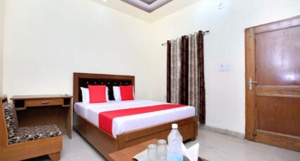 HOTEL AMARPALI Room Type - super Dulex
