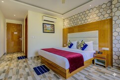 Smart Lax Hotel At Delhi Airport