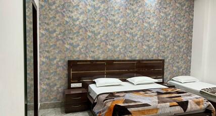 HOTEL LUXURY INN Room Type - Triple Bed Luxury Room