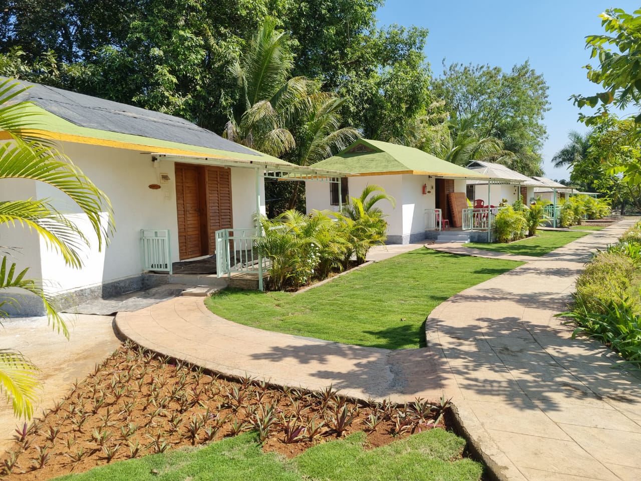 SEEMA's RESORT - Tap to explore photos