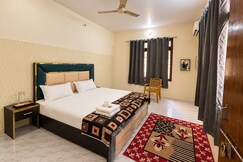 Pipewalas House | Near Kashi Vishwanath