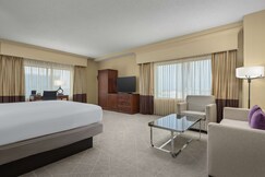 DoubleTree by Hilton Chicago O'Hare Airport - Rosemont