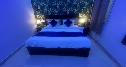Blue Sky Hotels And Banquet Room Type - Deluxe