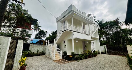 Babuloos Homestay Room Type - Babuloos Homestay