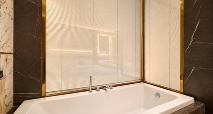 The Prime Delhi Room Type - Suite With Bathtub